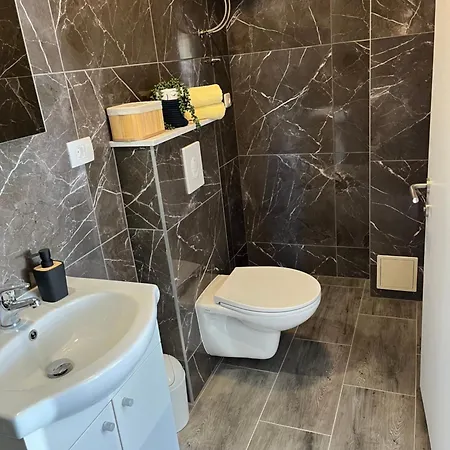 شقة M&i, Free Private Parking ماكارسكا