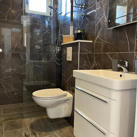 شقة M&i, Free Private Parking *