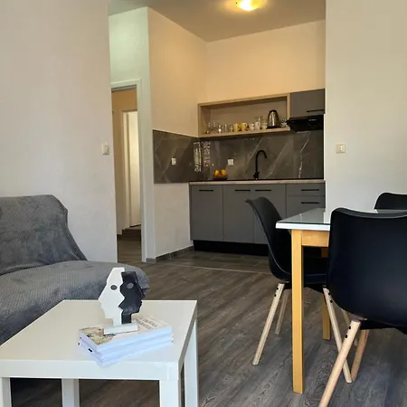 شقة M&i, Free Private Parking ماكارسكا