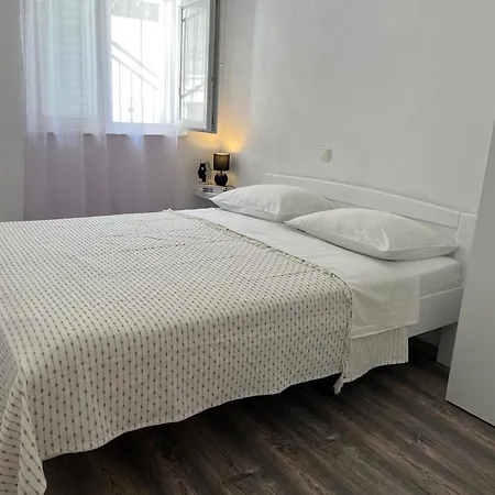 Apartment M&i, Free Private Parking Makarska