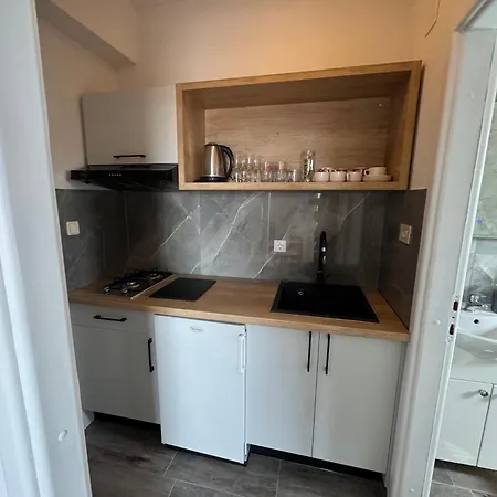 M&i, Free Private Parking Apartment