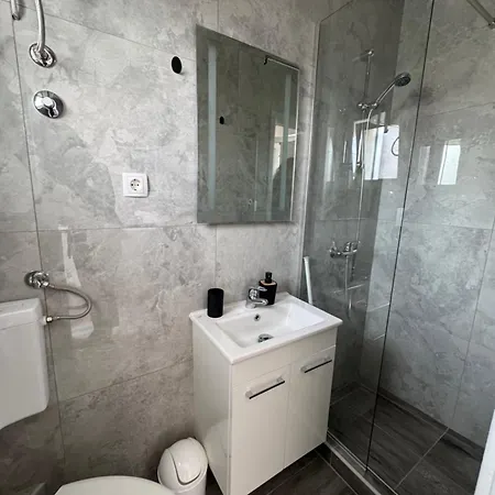 Apartment M&i, Free Private Parking Makarska